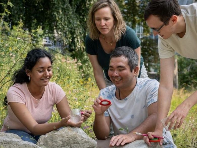 Draussen unterrichten – Lernen beurteilen Draussen unterrichten – Lernen beurteilen